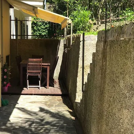 Vista Mare Nel Verde Apartamento *